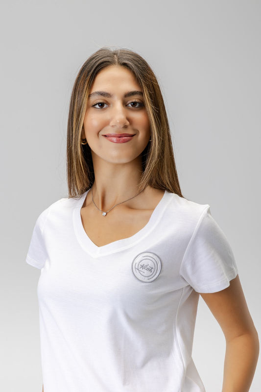 blue shorts + white top for women