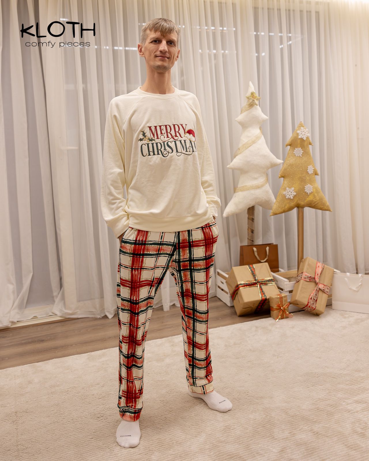 CHRISTMAS PAJAMAS FOR THE FAMILY (RED & GREEN PANTS)