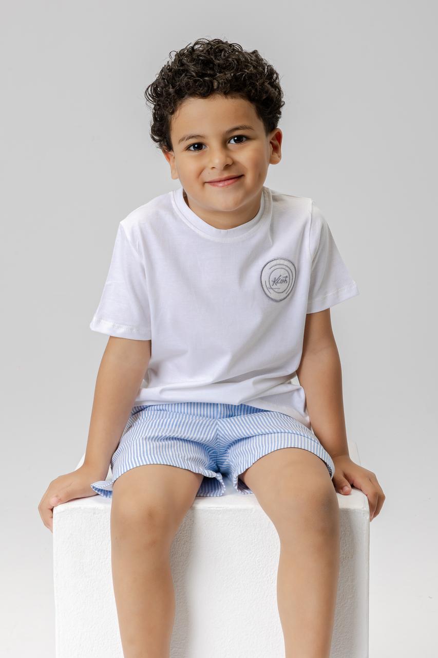 blue shorts boys + white top