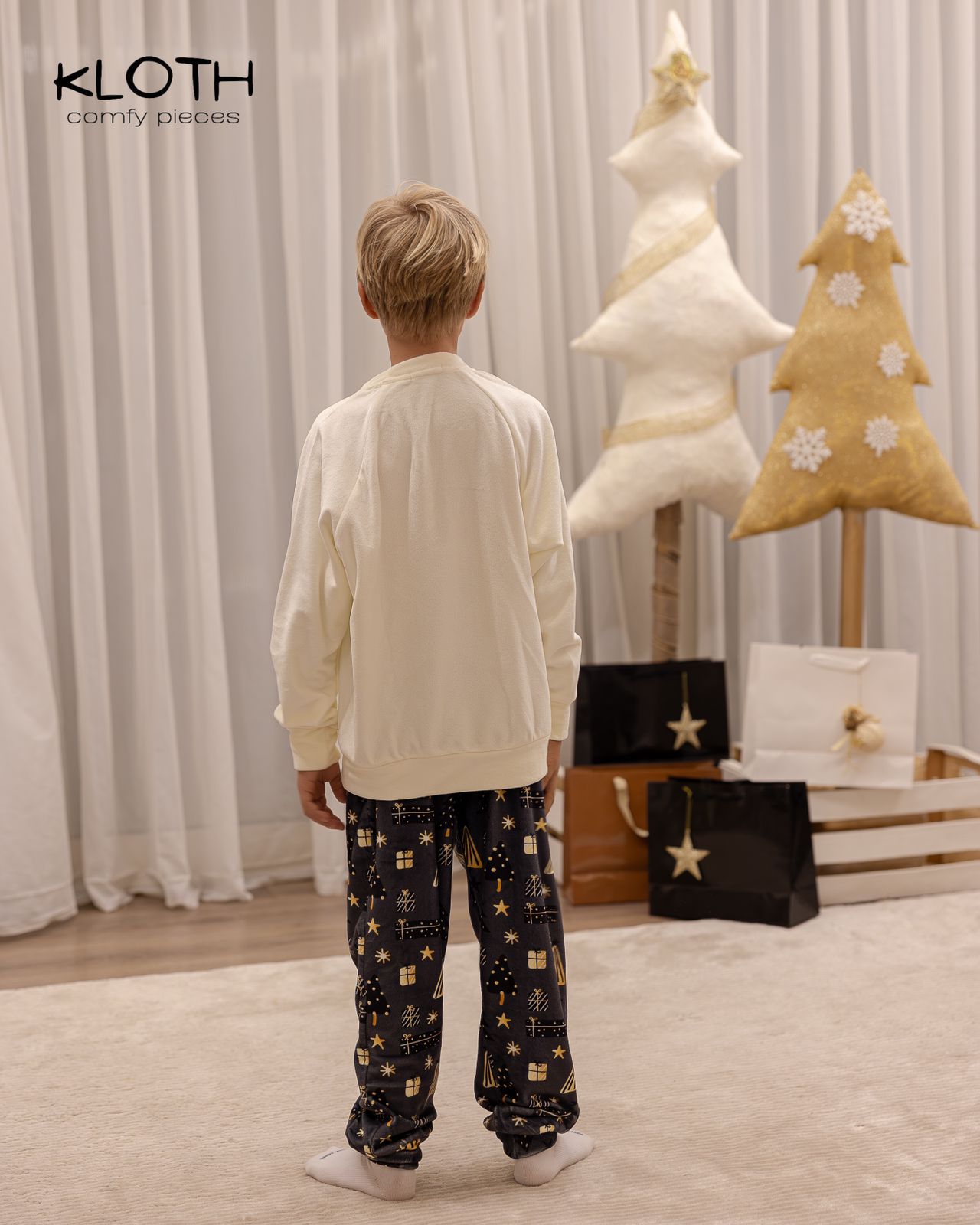 CHRISTMAS PAJAMAS FOR THE FAMILY ( BLACK & GOLD)