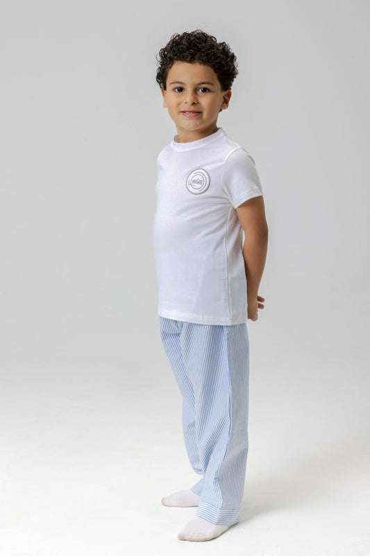 blue pants boys + white top